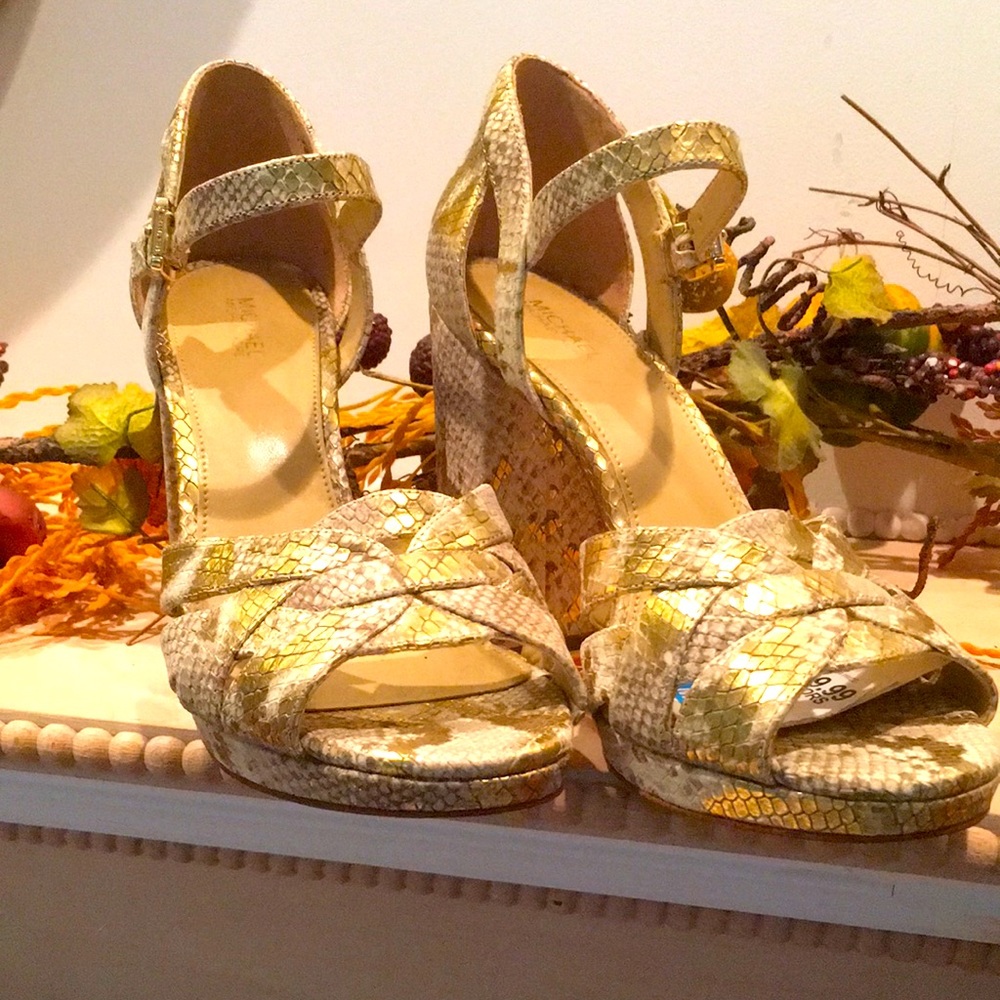 M. Kors heels